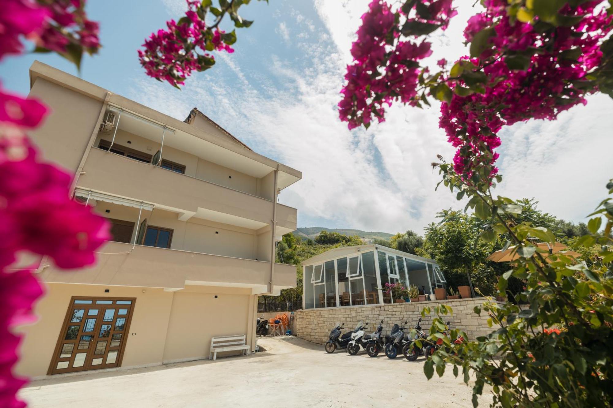 Voyage Villa Vlorë エクステリア 写真