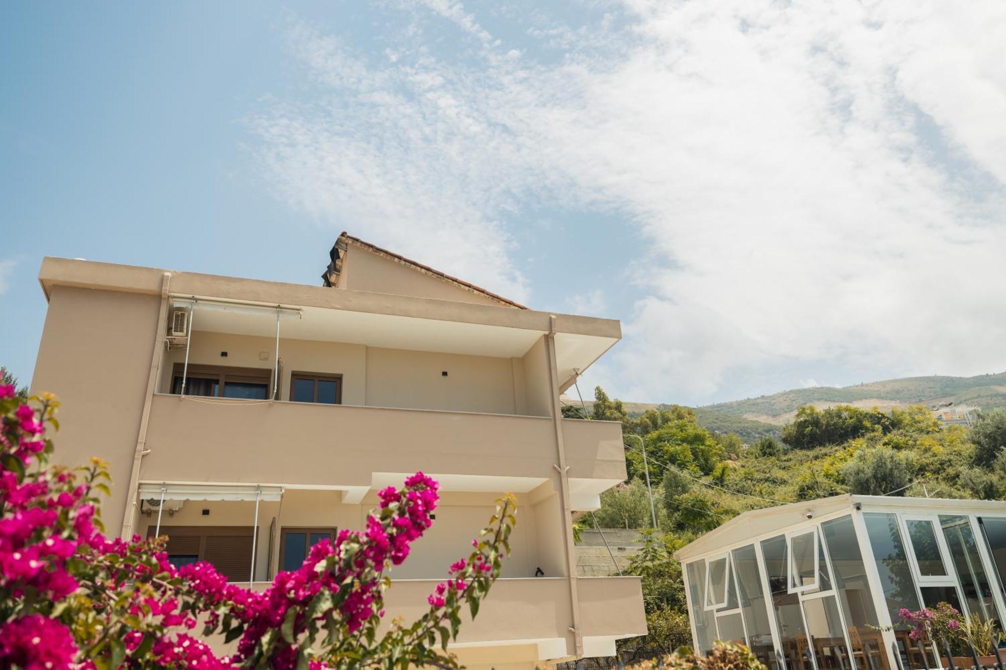 Voyage Villa Vlorë エクステリア 写真