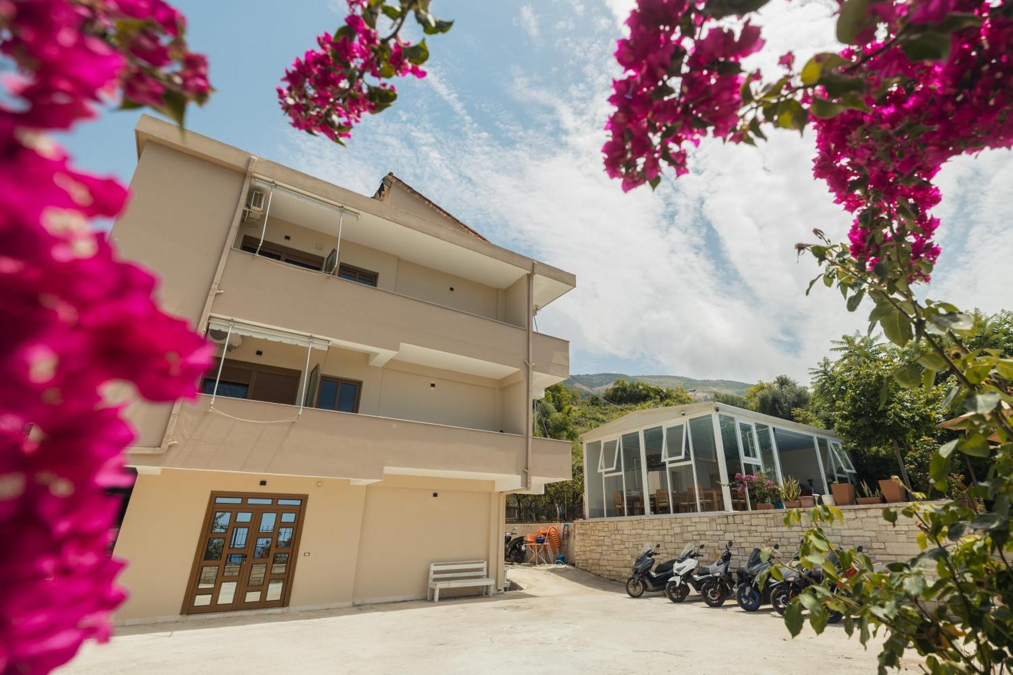Voyage Villa Vlorë エクステリア 写真